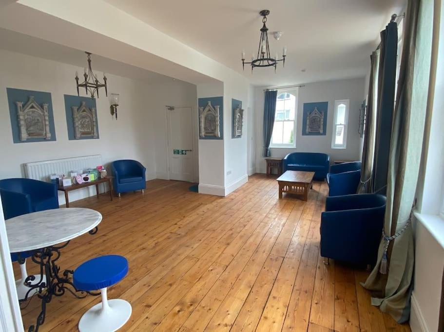 Merlin Court Ilfracombe Luaran gambar